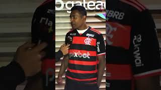 O lateral esquerdo Alex Sandro chegou pra agregar muito valor ao Mengão flatv flamengo [upl. by Ahseuqram]