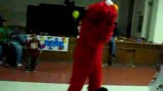 Elmo dancing like Chris Brown [upl. by Omissam]