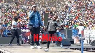 Chief Hwenje performing Mai Welly with his two sons at President Mnangagwas inauguration [upl. by Cypro]