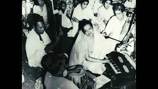 Thumri  Begum Akhtar  Dekhe Bina Naahi Chain Suratiyaa 1957 [upl. by Shanie]