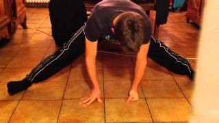 Augmenter sa souplesse  Exercices faciles souplesse  Astuce Fitness et assouplissement [upl. by Mendoza]