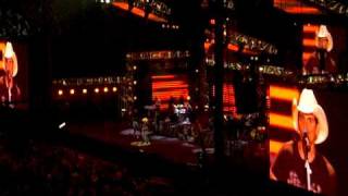 2007 CMAfest Brad Paisley quotTicksquot [upl. by Romona]