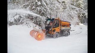 Winterwanderwege Mit Schneefräse und Sägemehl für Sicherheit und Komfort [upl. by Aicissej]