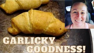 Pillsbury Crescent Rolls Recipe  How To Make Garlic Crescent Rolls [upl. by Sudoeht]