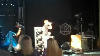 Scotty McCreery live 3and falls off stage [upl. by Laurel799]