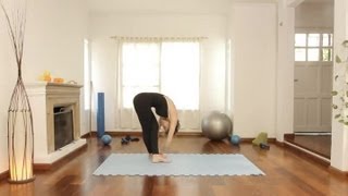 Como fazer o exercício de alongamento com pernas cruzadas  Exercícios de Pilates 3 [upl. by Nosahc]