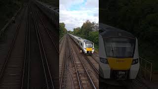 Thameslink 700142 91024  1423 9R27 Bedford 1234  Three Bridges North of Redhill [upl. by Strawn]