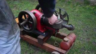 1924 Ideal 34hp Hit amp Miss Stationary Engine [upl. by Senskell]