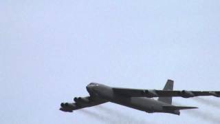 2012 VectrenDayton Air Show  Boeing B52H Stratofortress Flyby [upl. by Sherie]