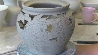 Atelier Meijer  Pottery roses and koipot  pottenbakken [upl. by Byers194]