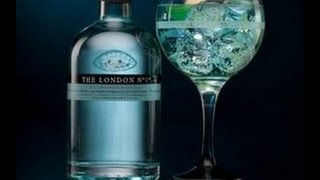 Así se sirve un gin tonic de london [upl. by Nylazor670]