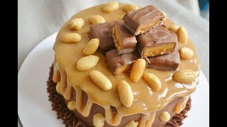 Erdnussbutter Snickers Torte mit Karamell Drip [upl. by Anaya932]