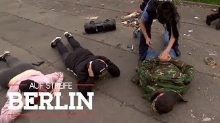 Gefährlicher Polizeieinsatz Jugendliche mit scharfen Schusswaffen Auf Streife  Berlin  SAT1 TV [upl. by Ardnossac928]