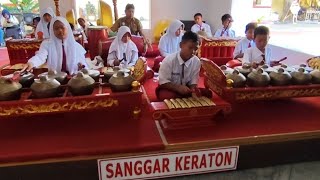 KLENENGAN GENDING KLASIK PERSEMBAHAN SDN II PARSANGA SUMENEP [upl. by Lynea638]