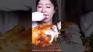 Whole fried chicken🍗 mukbang food mukbangsounds eatingsounds eattingsounds eating [upl. by Bisset493]