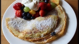 Pfannkuchen wenden und Rezept  Milbergs Kochzeit [upl. by Emelin]