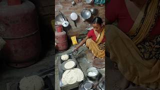 bhojan banate huekaushilya reels khana shortssabji roti [upl. by Eilyah716]