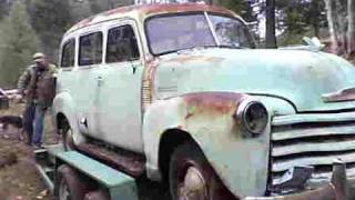 1952 chevy carryallsuburban [upl. by Hilleary140]