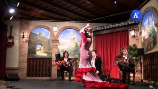 Rafael de Utrera y Carmen Lozano bailando por alegrias en Carmona XXVIII ciclo conocer el Flamenco [upl. by Bissell]