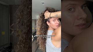 Shampoo hair hack ☝🏼 hair hairstyle curlyhair tutorial shorts [upl. by Kee]