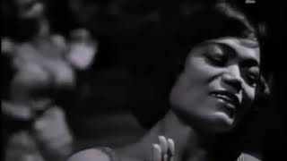 Eartha KittCest Si Bon Live Kaskad 1962 [upl. by Airdnaxela]