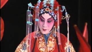 Pekin Opera 京剧 《锁麟囊唱段  顾正秋剧艺》 [upl. by Enitsuj]