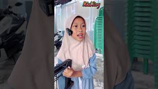 MANG IKIN BANTUIN TIAN MASANG PAGAR☺️🥰 trending comedy humorsegar funny shorts [upl. by Eenhpad]