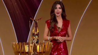 نانسي عجرم تقدم جائزة شخصية العام ل eva longoria في Joy Awards [upl. by Mechelle]