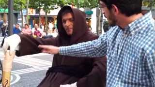 Schwebender Mann ENTHÜLLT Flying man levitation UNVEILED Frankfurt Zeil Full HD [upl. by Eimiaj]