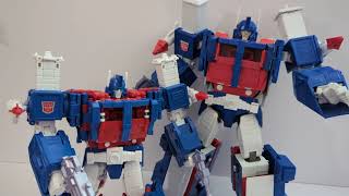 Commander Ultra Magnus VS MP22 Ultra Magnus  Quick Comparison [upl. by Cychosz]