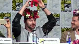 Hannibal Cast Share Floral Crowning At Comic Con 2015 [upl. by Martres457]