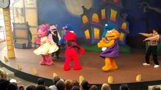 Sesame Street Characters Dance to Thriller  Sesame Place [upl. by Addam]