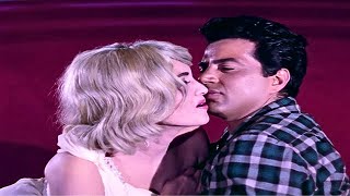 Shishe Se Pi Yaa Paimaane Se Pi  Phool Aur Patthar Song dharmendra meenakumari dharmendra songs [upl. by Ettenwad]