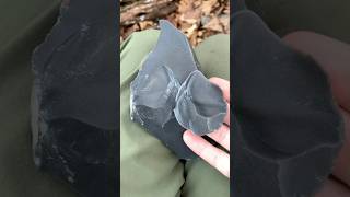 Dacite strike stops short creates neat flake flintknapping stoneart prehistoric outdoorskills [upl. by Aihseuqal]