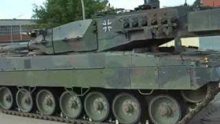 Leopard 2 beim Bremstest [upl. by Borroff]