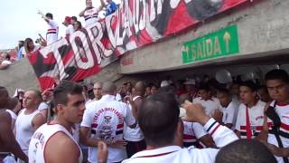 TORCIDA INDEPENDENTE CHEGADA AO MORUMBI SPFC X GAMBA [upl. by Hamrnand]