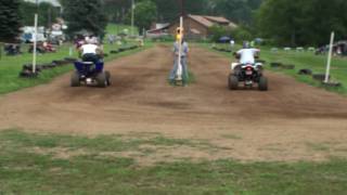 660 Yamaha Raptor vs 07 Polaris Predator 500 [upl. by Nerw]