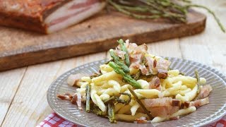 Pasta con asparagi e pancetta  Ricette che Passione [upl. by Litnahs]