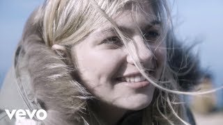 Louane  JOUR 1 vidéo officielle [upl. by Katrina]