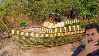 ELES CONSTRUÍRAM UM BARCO DE BAMBU PARA FUGIR DOS ANIMAIS SELVAGENS [upl. by Aikal320]