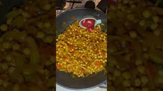 Chicken and chickpea curry highprotine cooking food foryou healthy [upl. by Einnod358]