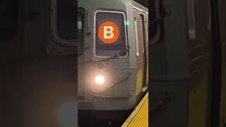 B train enters 145th Street [upl. by Marlene]