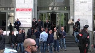 Spari tribunale Milano Giardiello sviene prima di interrogatorio [upl. by Rehptsirhc343]