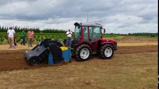 Imants 40 Series spader with Antonio Carraro TRH9800 [upl. by Teirtza]