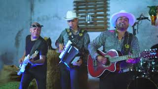 LOS 3 GALLOS  CHIVO TATEMADO en vivo [upl. by Fritts]