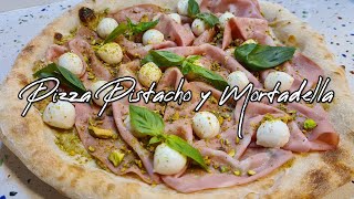 Pizza con Pistacho y Mortadela receta fácil [upl. by Einuj]