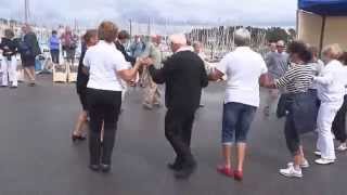 20140814 La Trinité sur mer An dro dElven par Trouz ar mor [upl. by Cosme537]