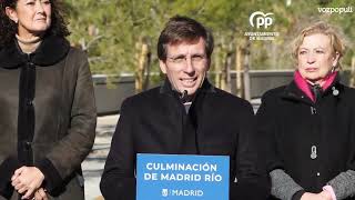 Almeida contra Óscar López y Pedro Sánchez [upl. by Sturrock427]