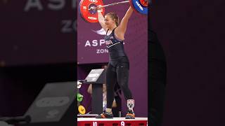 20yo Olivia Reeves 71kg 🇺🇸 115kg 253lbs Jr World Record Snatch Slowmo snatch weightlifting [upl. by Dlanar]