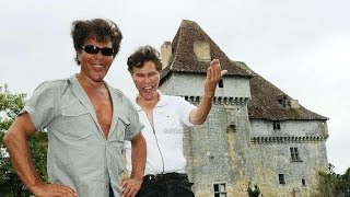 Igor et Grichka Bogdanoff  à quoi ressemble leur château dans le Gers tombé en ruines [upl. by Anitteb]